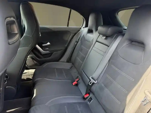 Mercedes Classe A camera   pack sport black — photo 12