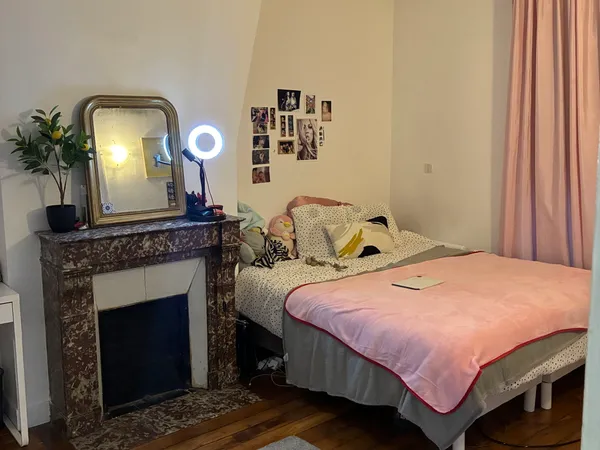 Loue chambre en colocation dans appartement