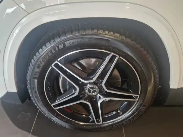 Mercedes Gla 200 d amg line — photo 27