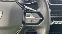 Peugeot 2008 e-2008 156ch 54 kWh GT — photo 18
