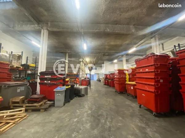 Local d'activité 850 m²
