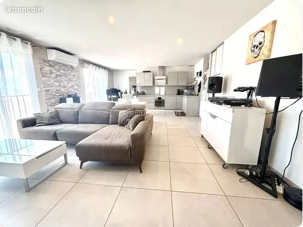 Loue T3 Meublé Spacieux 82 m2