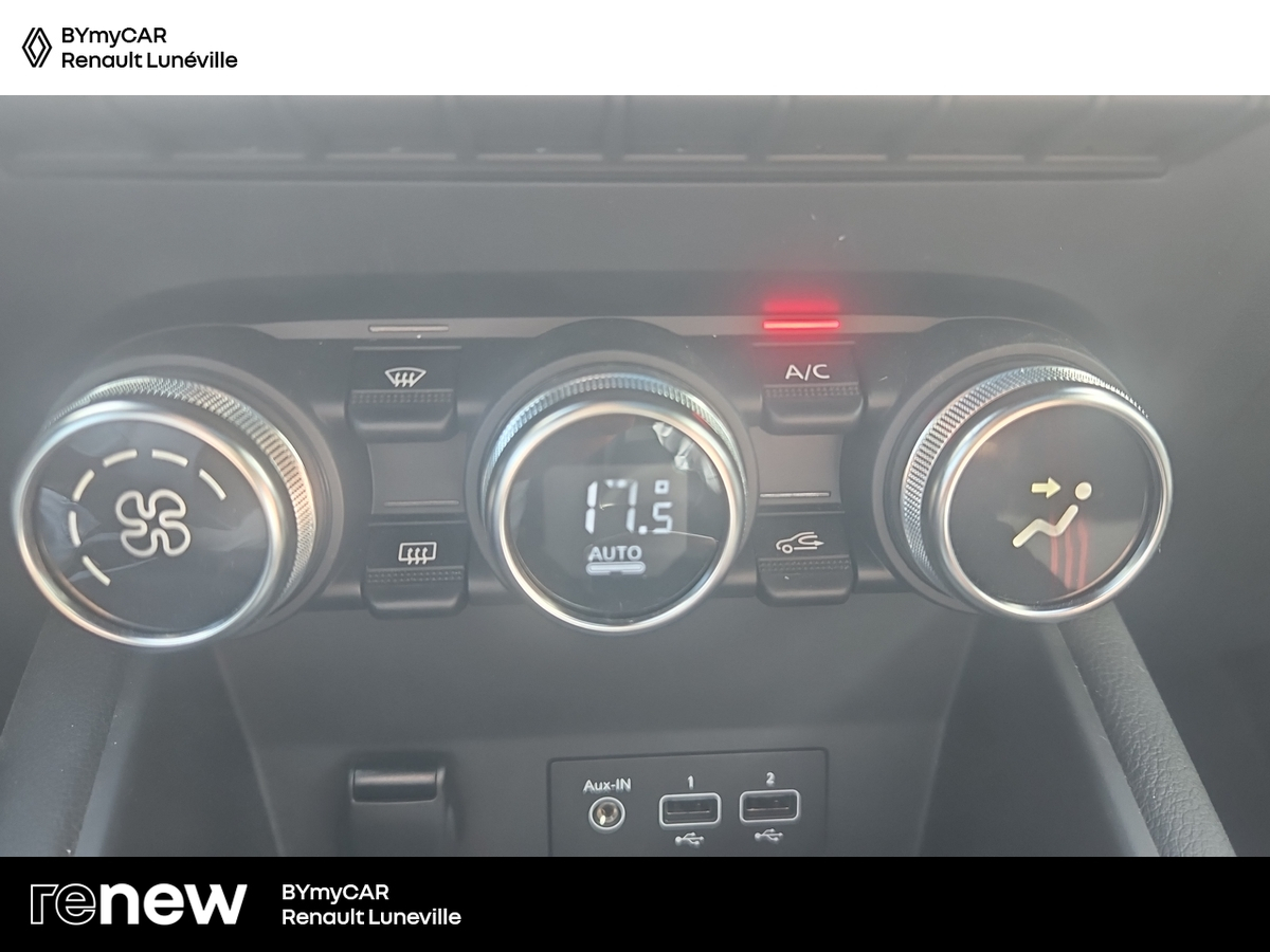 Renault Captur TCe 140 EDC - 21B — photo 21