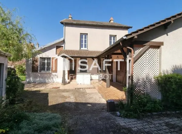Maison de de 203m2 sur 504m2 de Jardin