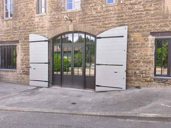 Loft T3 neuf de 90 m² - Travaux compris - 2 parkings - 250 000 €