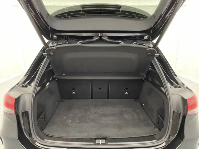 Mercedes Eqa 250 — photo 14