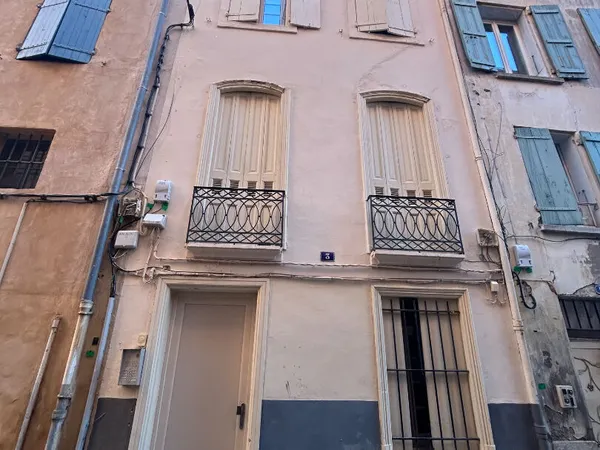 Immeuble de rapport 7 pièces 107 m²
