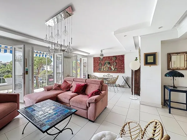 Appartement 4/5 pièces - 83 m² - Juan-les-Pins centre