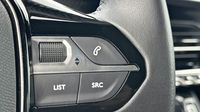 Peugeot 2008 e-2008 156ch 54 kWh Allure — photo 17