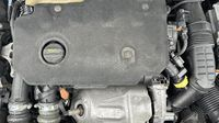 Peugeot 2008 1.5 BlueHDi 110ch S&S Allure — photo 20