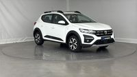 Dacia Sandero 1.0 TCe 90ch Stepway Confort -22 — photo 3