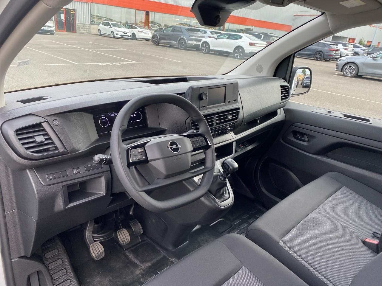 Opel Vivaro fourgon fgn taille m bluehdi 120 s&s bvm6 — photo 8
