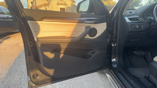 BMW X1 sDrive 18i 140 DKG7 - Xline – 2018 – 85990 km – Essence – Boîte Automatique — photo 18