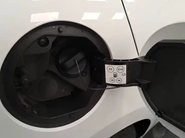 Renault Clio tce 90 — photo 20