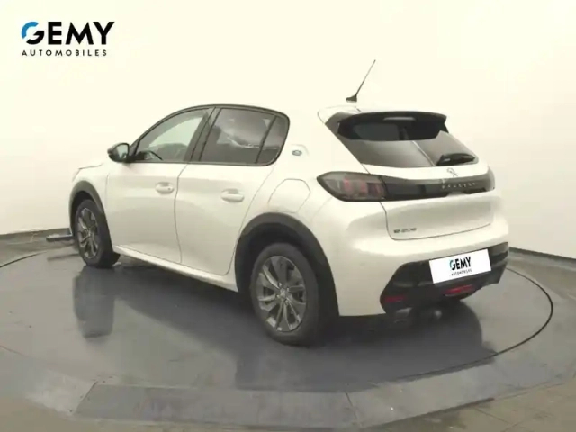 Peugeot 208 electrique 50 kwh 136ch — photo 70