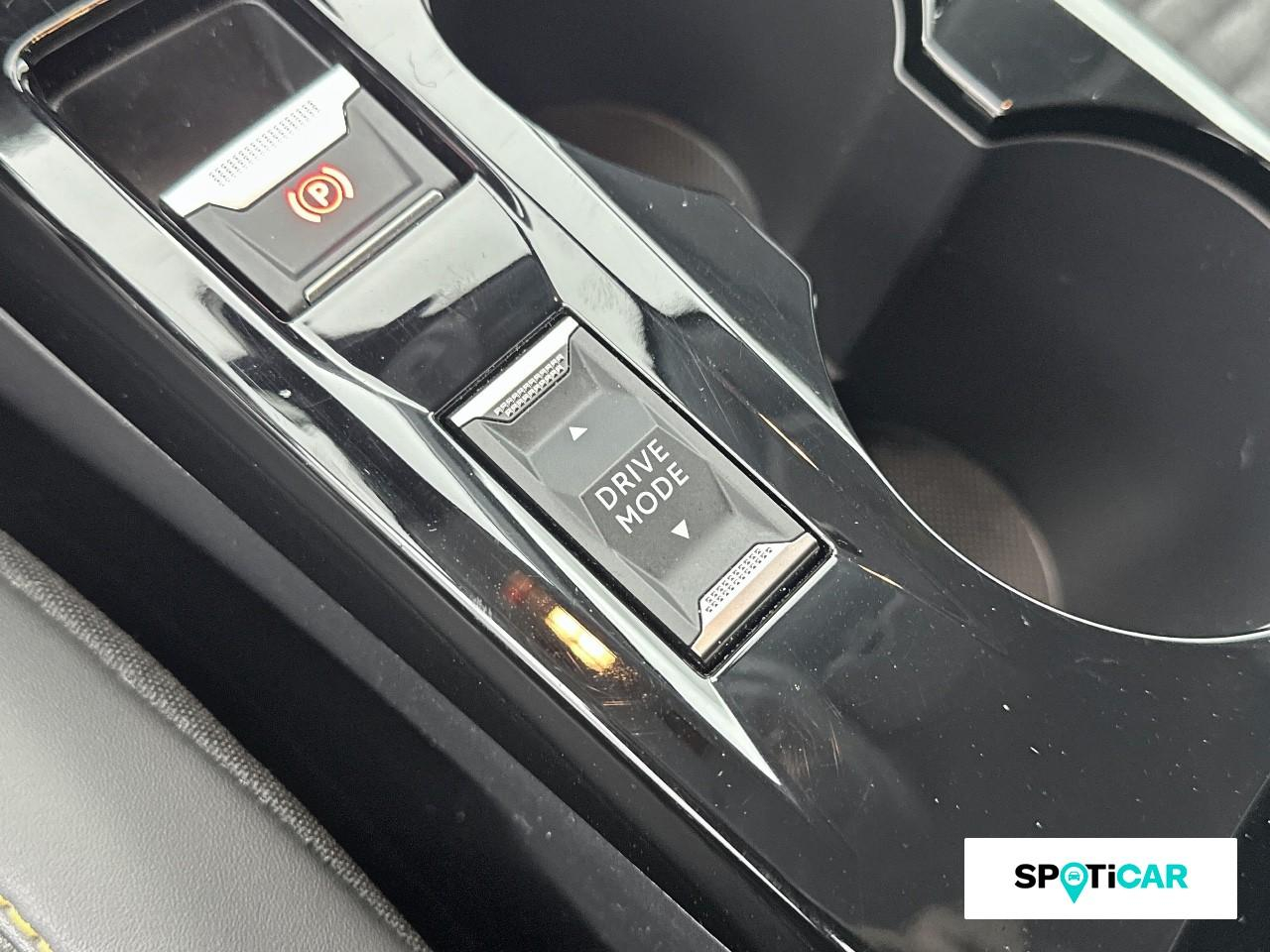 Peugeot 208 1.2 puretech 100ch s&s roadtrip — photo 19