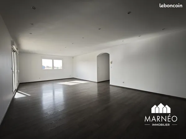 Bureaux 166 m² Châlons-en-Champagne