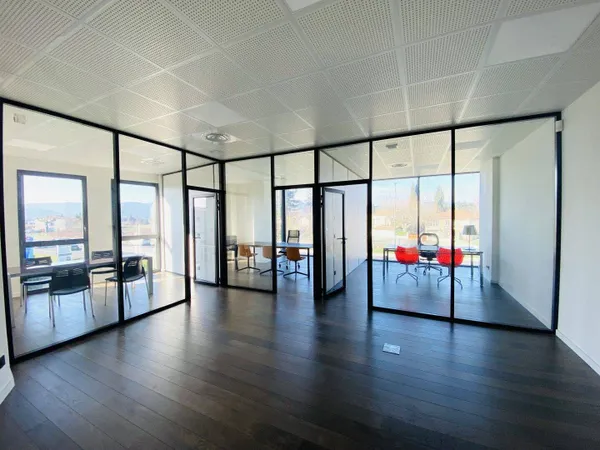Bureau 71 m²