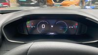 Peugeot 2008 1.2 Hybrid 110ch Allure e-DCS6 — photo 10