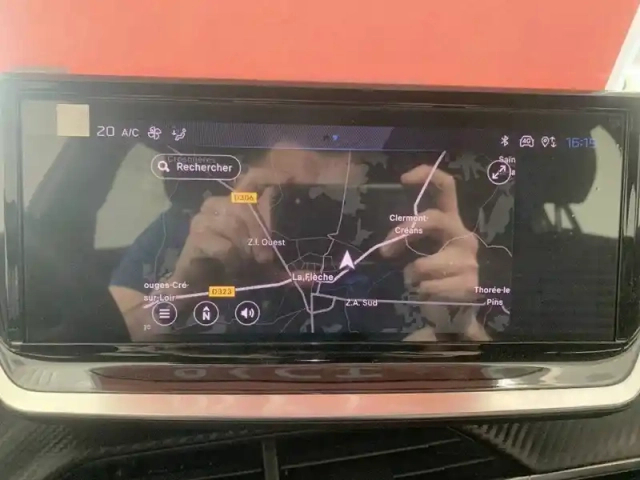 Peugeot 2008 puretech 100 s&amp;s bvm6 — photo 40