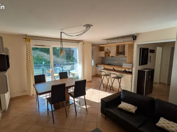 Appartement T2 de 45m² entièrement meublé