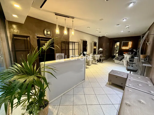 Local commercial 2 pièces 32 m²