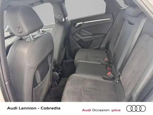 Audi Q3 sportback 45 tfsi e 245ch s line s tronic 6 — photo 8
