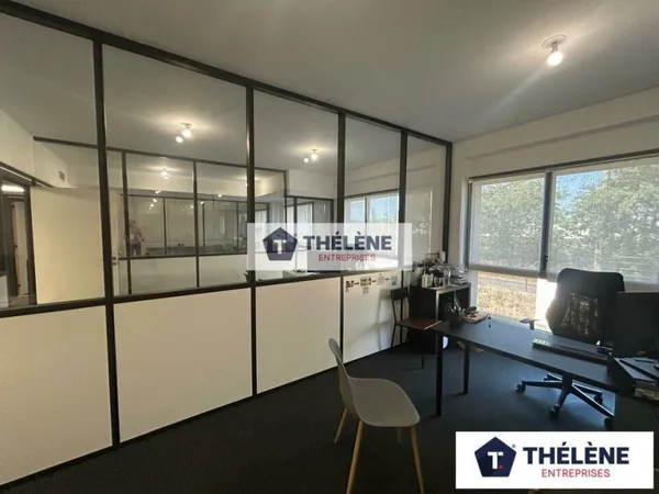 Bureaux 210 m²