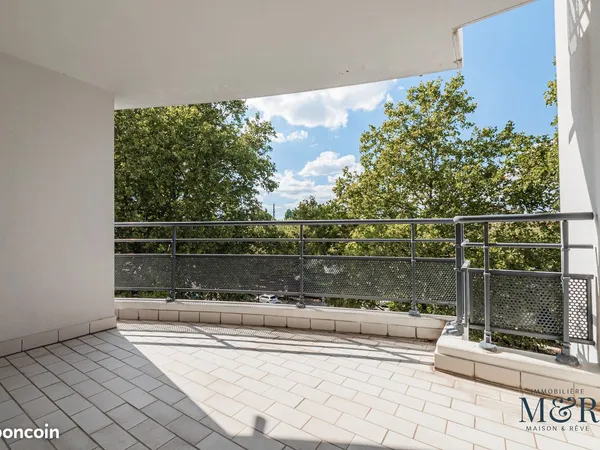 Parc de l'Orangerie - investissement Premium - 1P en étage avec balcon sur parc