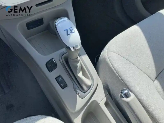 Renault Zoé zoe r90 — photo 29