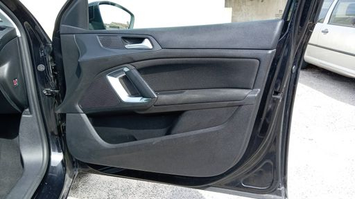 Peugeot 308 1.6 BlueHDi 120 EAT6 - Active – 2018 – 136051 km – Diesel – Boîte Automatique — photo 25