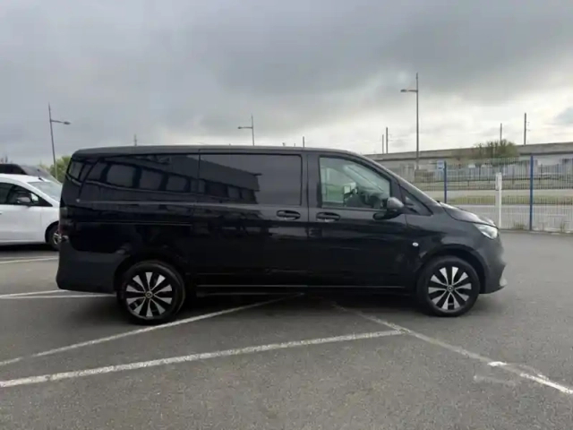 Mercedes Vito 119 cdi 4x4 fourgon long pro — photo 4