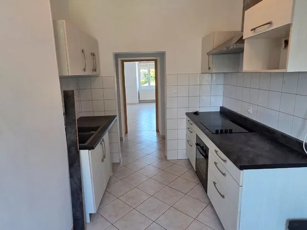 Loue F3 83 m² avec garage à Bouzonville