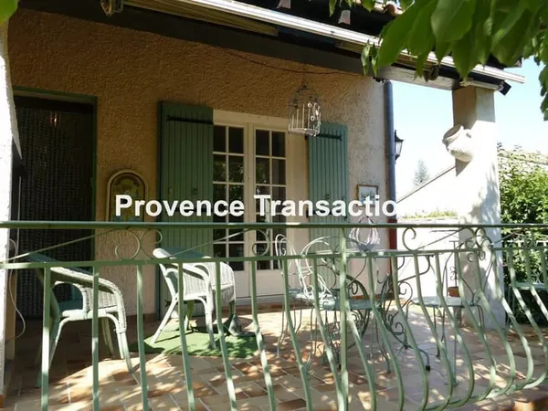 ORANGE, Villa 100m² avec garage sur 580m² de terrain
