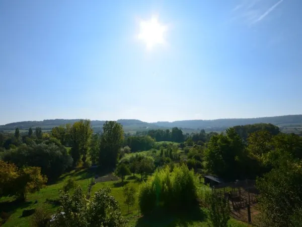 DORMANS (51), à vendre, très belle maison en pierre de 170 m² et sa dépendance