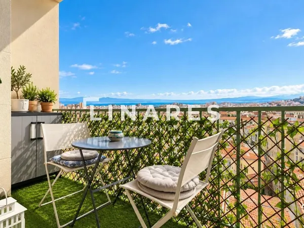Vends t4 - 81 m² - Marseille 5Ème 13005