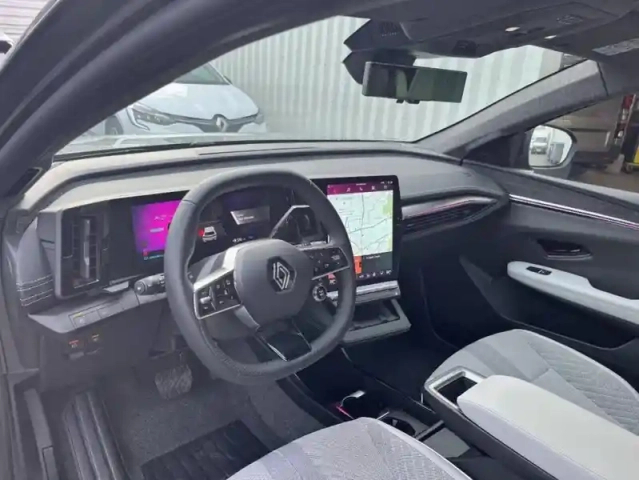 Renault Scenic 220 ch grande autonomie techno iconic 5p — photo 15