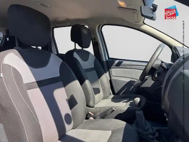 Dacia Duster 1.5 dci 110ch black touch 2017 4x2 — photo 6