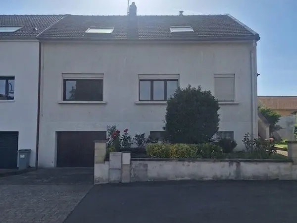 SEMÉCOURT  Maison familiale 150 m²  4 chambres  emplacement stratég