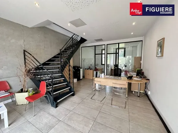 Bureaux 190 m²