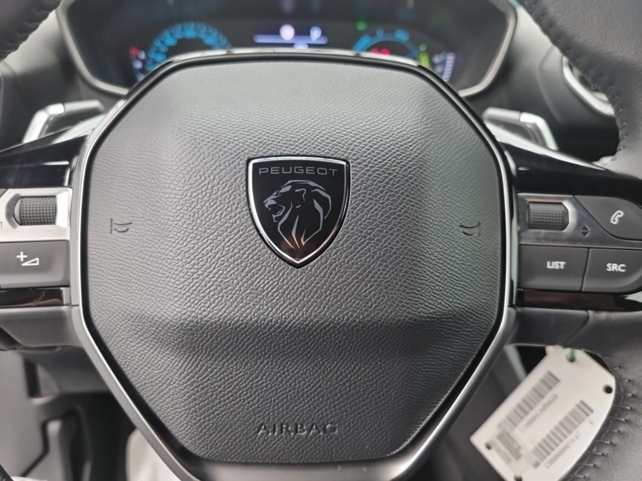 Peugeot 2008 hybrid 145 e-dcs6 style — photo 27