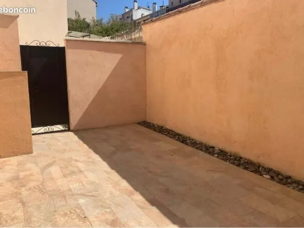 T2 avec Terrasse exceptionnelle- Toulon