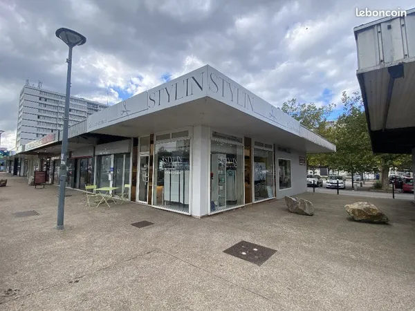 Commerce beauté/coiffure 60 m²
