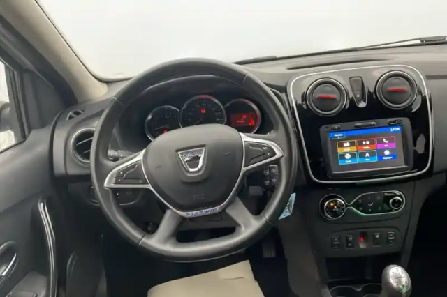Dacia Sandero blue dci 95 — photo 45