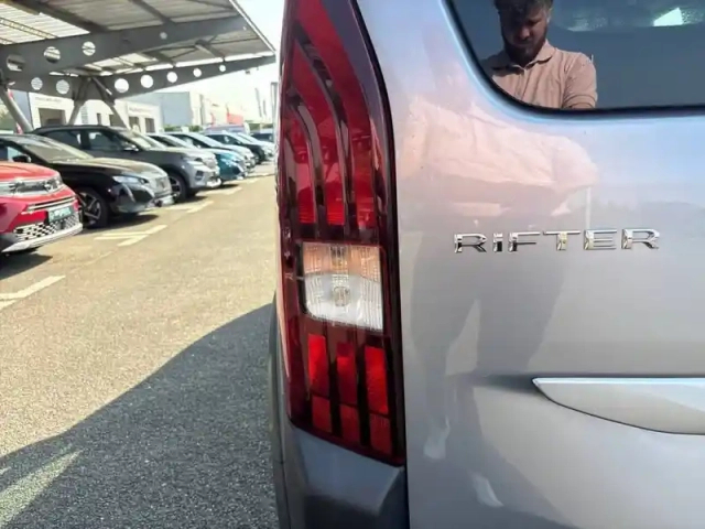 Peugeot Rifter standard bluehdi 130 s&amp;s eat8 — photo 17