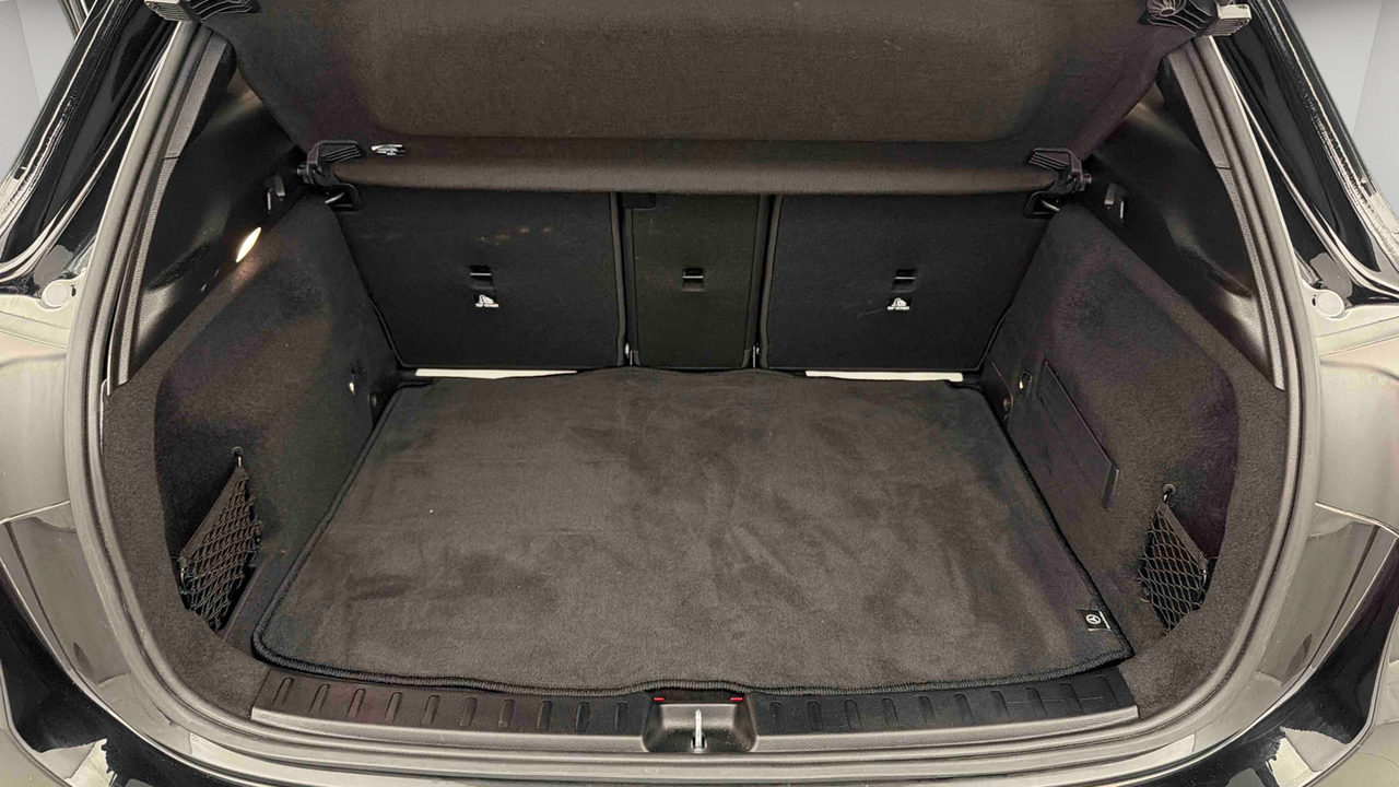 Mercedes GLA 250 e 8G-DCT — photo 15