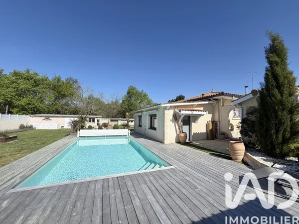 Maison 7 pièces 240 m²