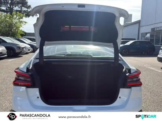 Citroën C4 x puretech 130ch s&amp;s shine eat8 — photo 6