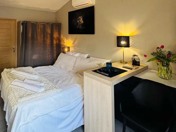 STUDIO MEUBLÉ À LOUER - LES ANGLES - 27 m² - 650 /MOIS TOUT COMPRIS