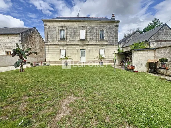 Maison Saint Just Sur Dive 5 pièce(s) 190 m2